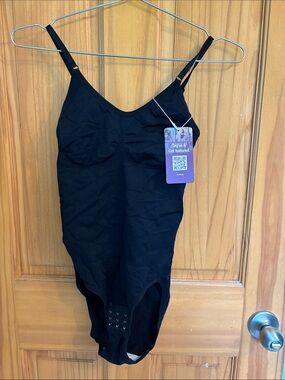 heyshape Women's Ribbed Shapewear Bodysuit in black